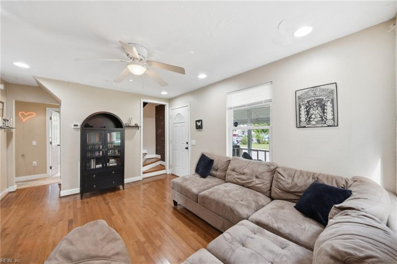 Photo 3 of 36 residential for sale in Norfolk virginia