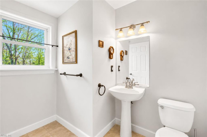 Photo 14 of 27 residential for sale in Suffolk virginia
