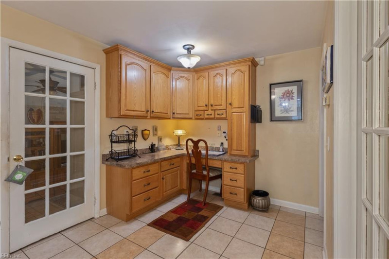 Photo 11 of 39 residential for sale in Portsmouth virginia
