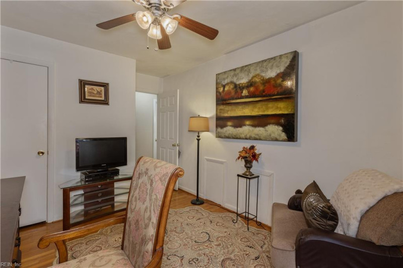 Photo 32 of 39 residential for sale in Portsmouth virginia