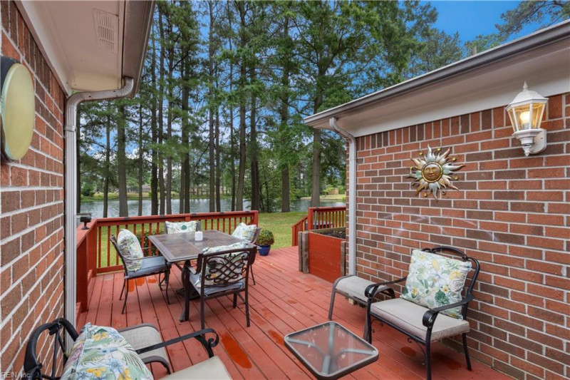 Photo 34 of 39 residential for sale in Portsmouth virginia