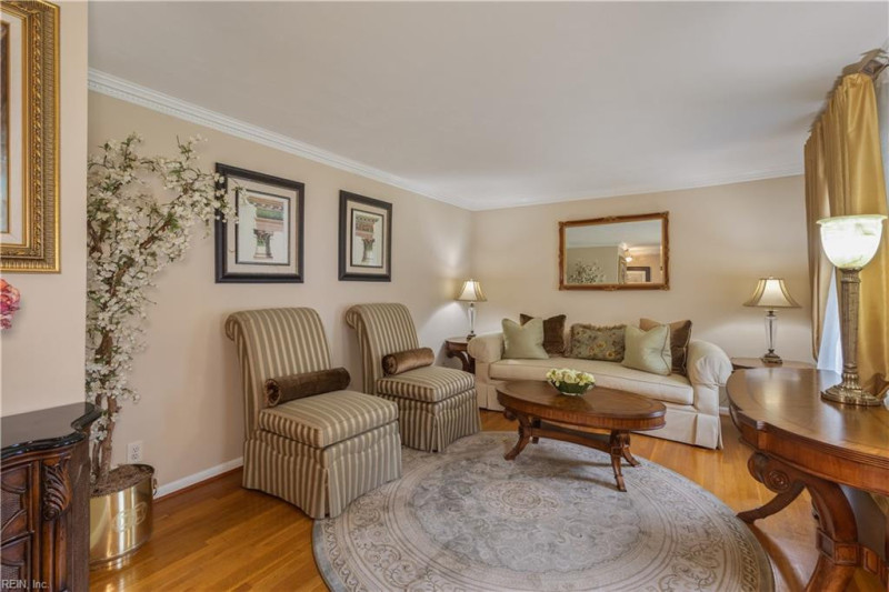 Photo 6 of 39 residential for sale in Portsmouth virginia