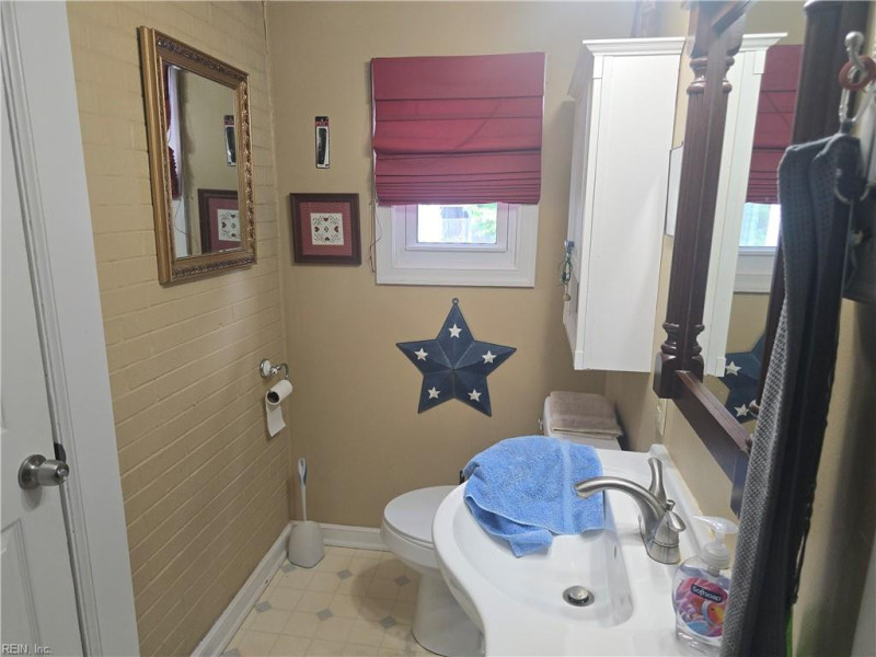 Photo 13 of 33 residential for sale in Newport News virginia Photo 13 of 33 residential for sale in Newport News virginia