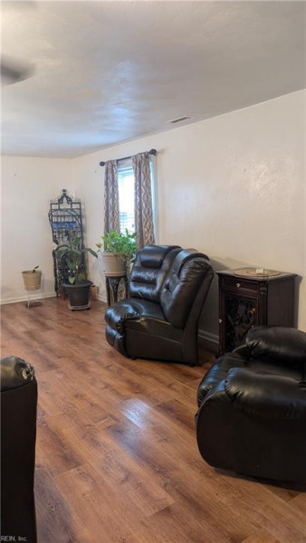 Photo 6 of 25 residential for sale in Virginia Beach virginia