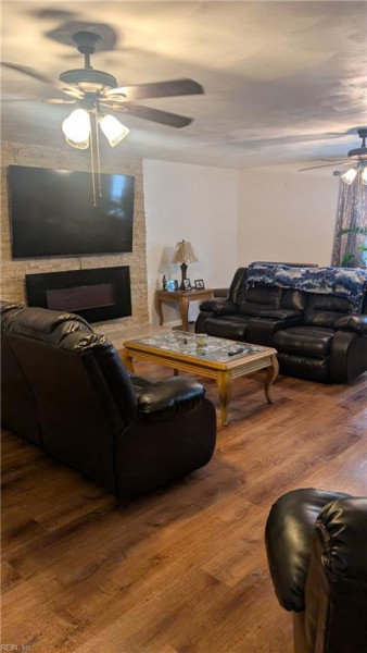 Photo 8 of 25 residential for sale in Virginia Beach virginia