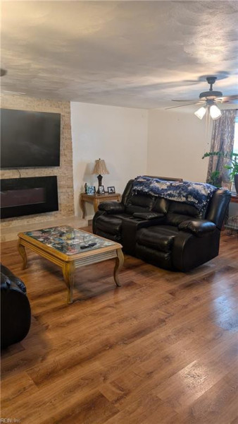 Photo 9 of 25 residential for sale in Virginia Beach virginia