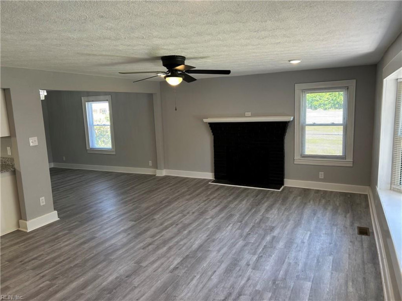 Photo 7 of 10 residential for sale in Portsmouth virginia Photo 7 of 10 residential for sale in Portsmouth virginia