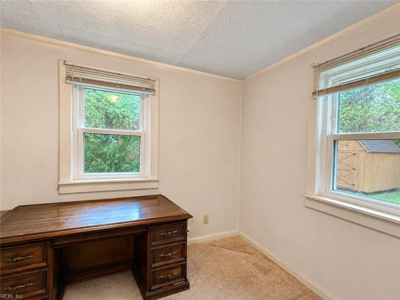 Photo 11 of 19 residential for sale in Norfolk virginia