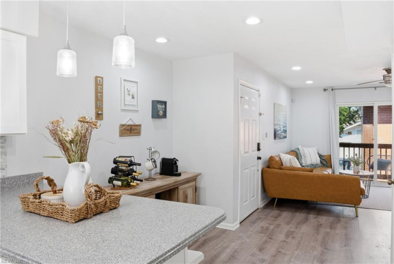 Photo 11 of 18 residential for sale in Norfolk virginia