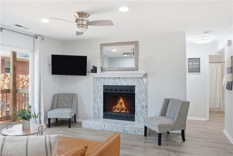 Photo 13 of 18 residential for sale in Norfolk virginia