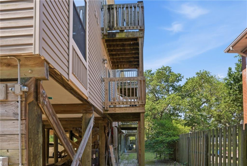 Photo 3 of 18 residential for sale in Norfolk virginia
