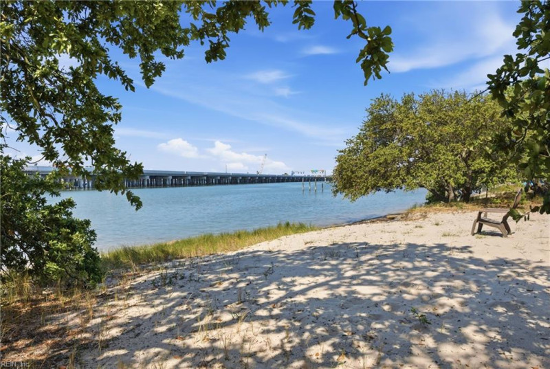 Photo 4 of 18 residential for sale in Norfolk virginia