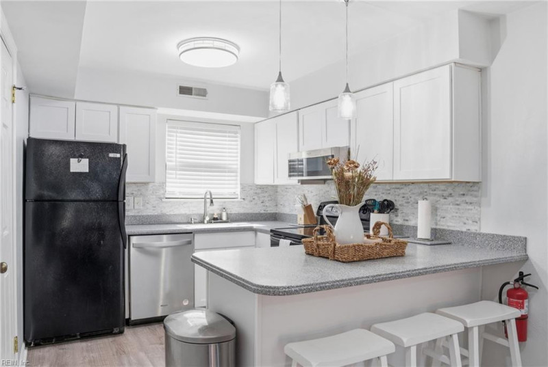 Photo 9 of 18 residential for sale in Norfolk virginia
