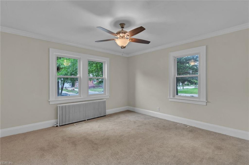 Photo 13 of 30 residential for sale in Norfolk virginia