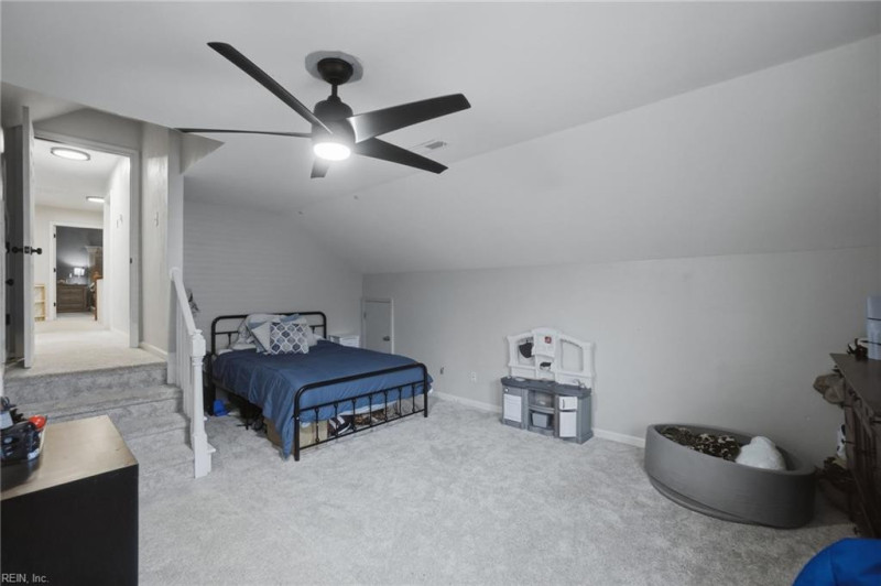 Photo 17 of 50 residential for sale in Chesapeake virginia