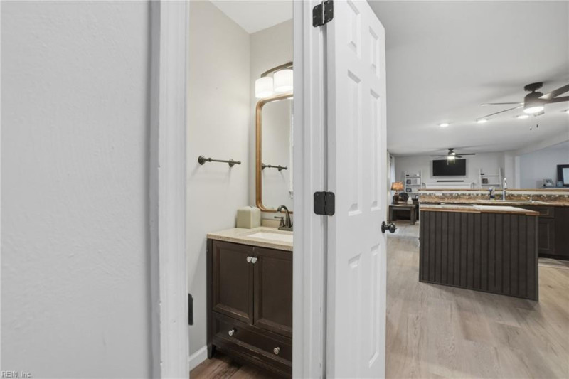 Photo 20 of 50 residential for sale in Chesapeake virginia