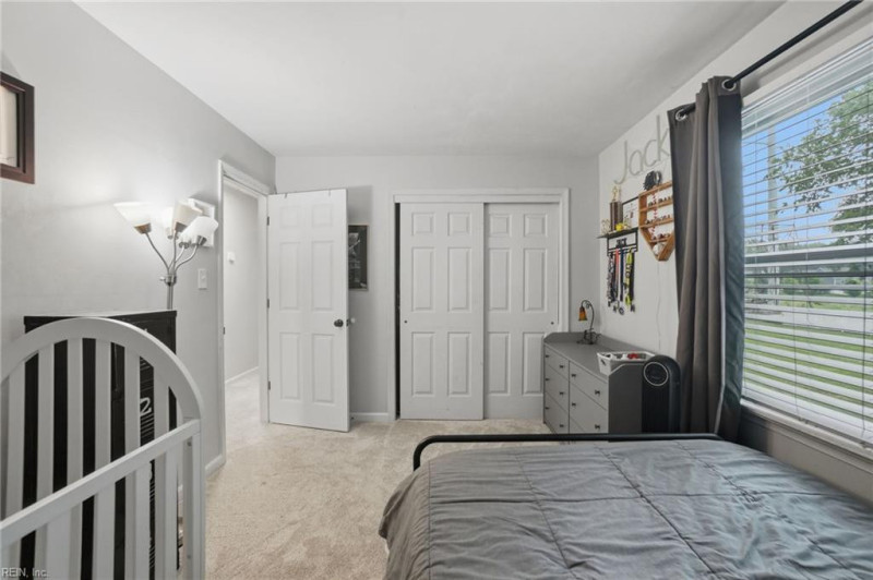 Photo 23 of 50 residential for sale in Chesapeake virginia