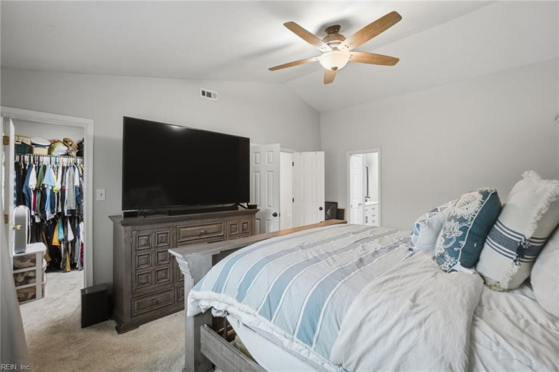 Photo 25 of 50 residential for sale in Chesapeake virginia
