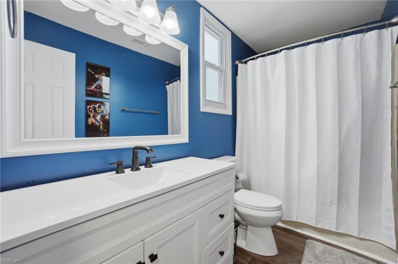 Photo 27 of 50 residential for sale in Chesapeake virginia
