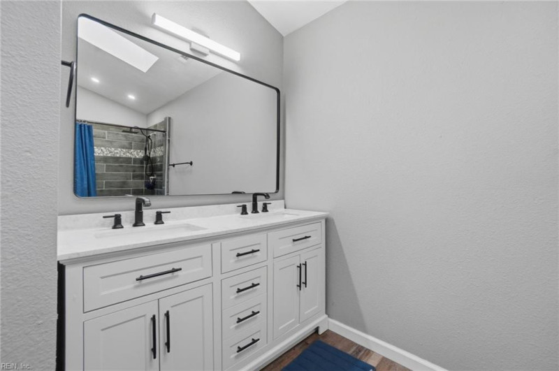 Photo 29 of 50 residential for sale in Chesapeake virginia