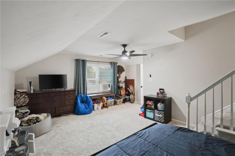 Photo 6 of 50 residential for sale in Chesapeake virginia