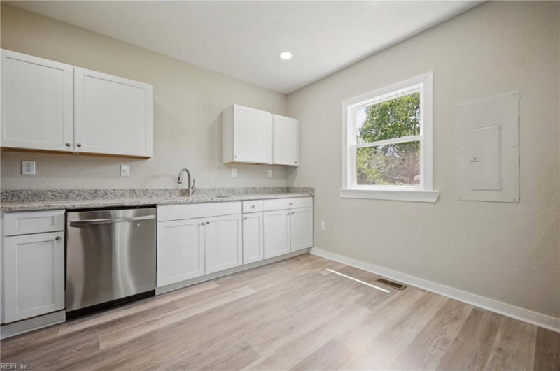 Photo 15 of 38 residential for sale in Hampton virginia Photo 15 of 38 residential for sale in Hampton virginia
