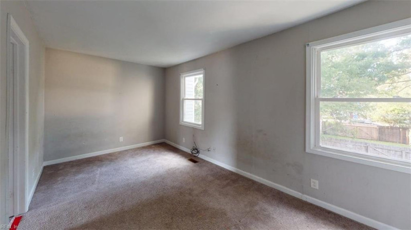 Photo 19 of 44 residential for sale in Chesapeake virginia Photo 19 of 44 residential for sale in Chesapeake virginia
