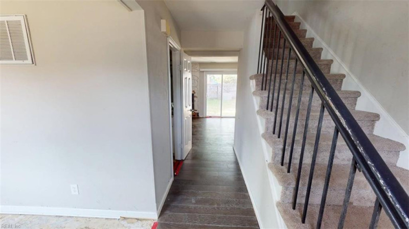 Photo 34 of 44 residential for sale in Chesapeake virginia Photo 34 of 44 residential for sale in Chesapeake virginia