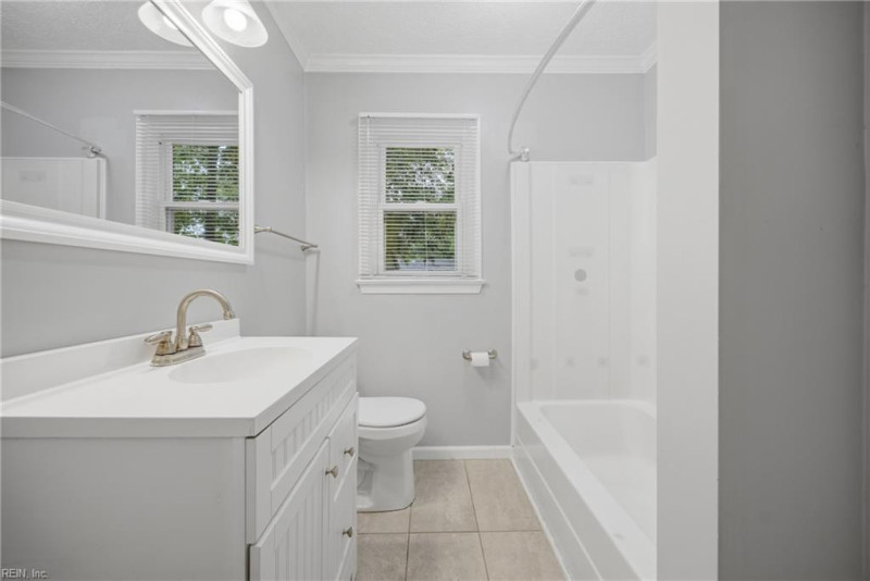Photo 13 of 28 residential for sale in Newport News virginia