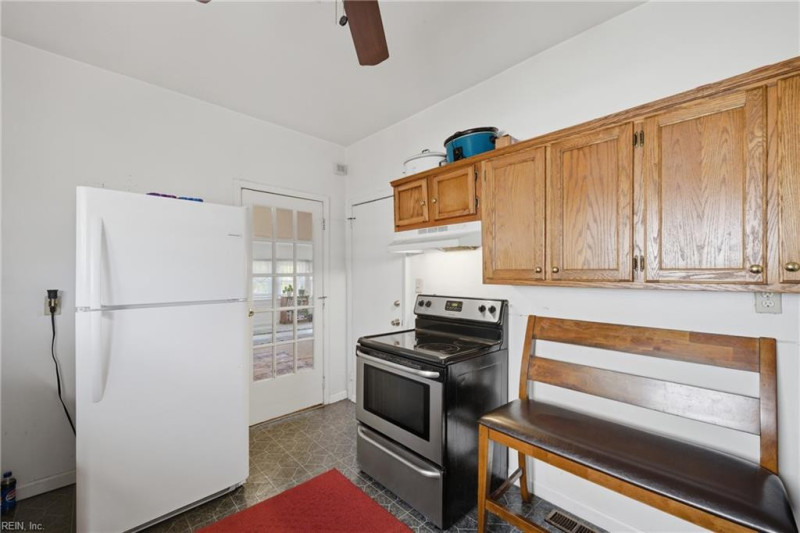 Photo 16 of 25 residential for sale in Norfolk virginia
