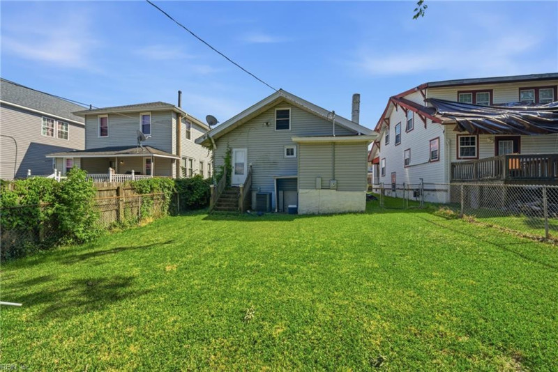 Photo 3 of 25 residential for sale in Norfolk virginia