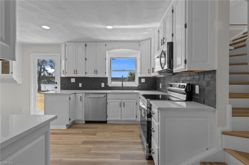 Photo 13 of 30 residential for sale in Norfolk virginia