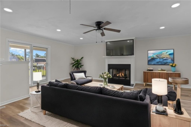 Photo 16 of 30 residential for sale in Norfolk virginia