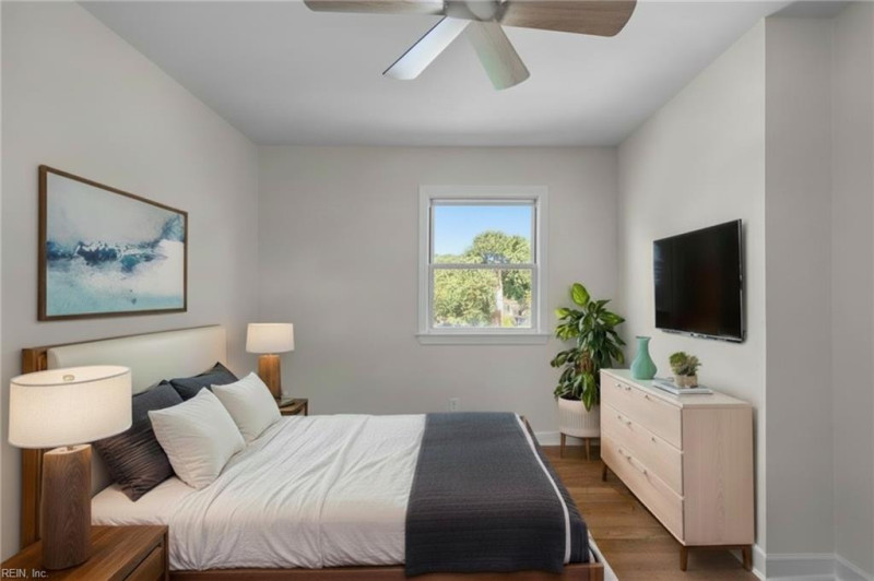 Photo 18 of 30 residential for sale in Norfolk virginia