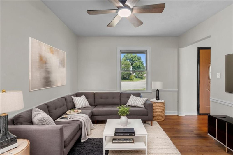 Photo 7 of 30 residential for sale in Norfolk virginia