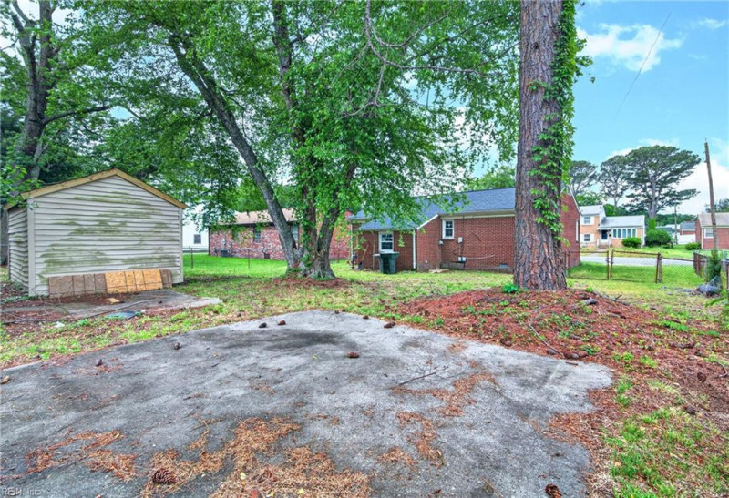 Photo 15 of 19 residential for sale in Hampton virginia