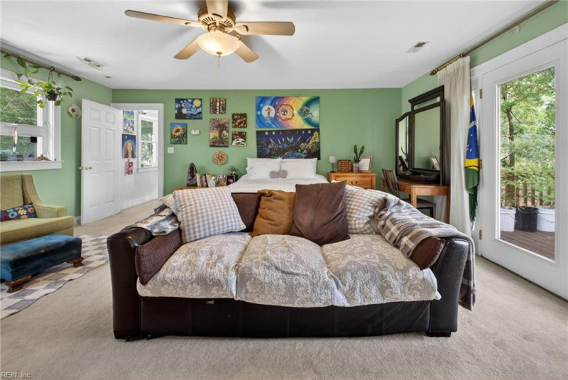 Photo 23 of 46 residential for sale in Chesapeake virginia