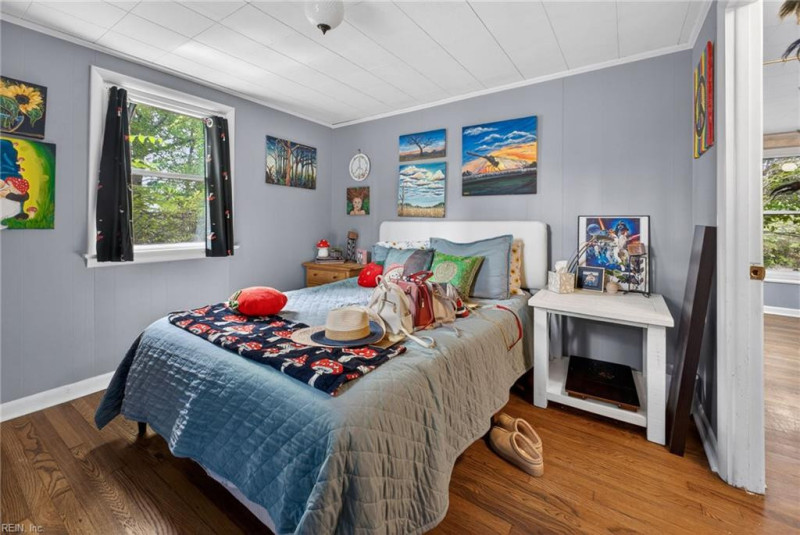 Photo 35 of 46 residential for sale in Chesapeake virginia