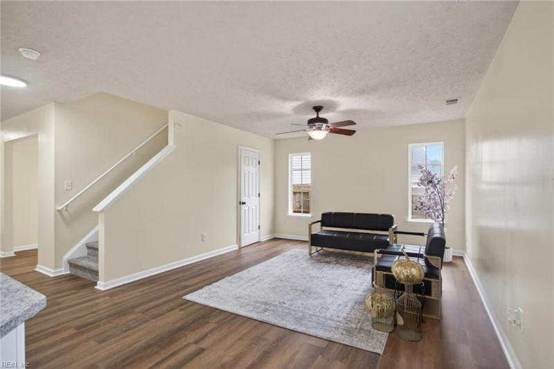 Photo 14 of 34 residential for sale in Newport News virginia