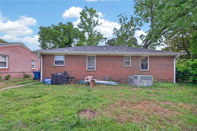 Photo 15 of 17 residential for sale in Portsmouth virginia Photo 15 of 17 residential for sale in Portsmouth virginia