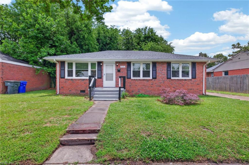 Photo 1 of 24 residential for sale in Norfolk virginia
