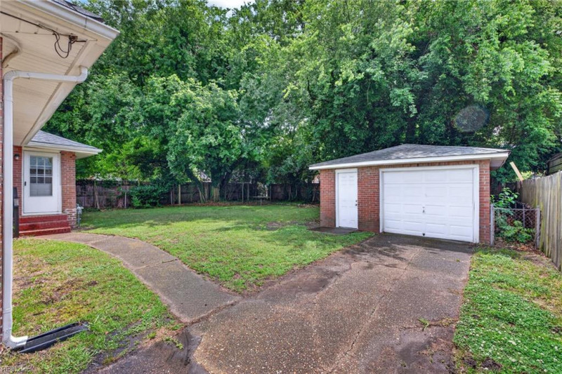 Photo 19 of 24 residential for sale in Norfolk virginia