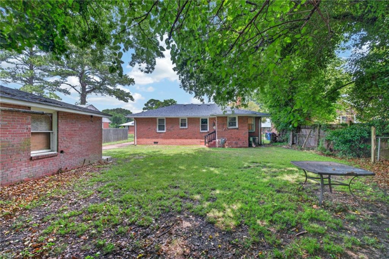 Photo 21 of 24 residential for sale in Norfolk virginia