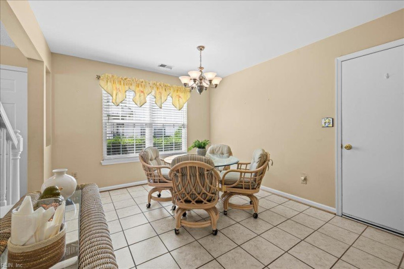 Photo 12 of 42 residential for sale in Chesapeake virginia