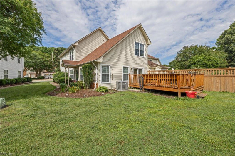 Photo 35 of 42 residential for sale in Chesapeake virginia