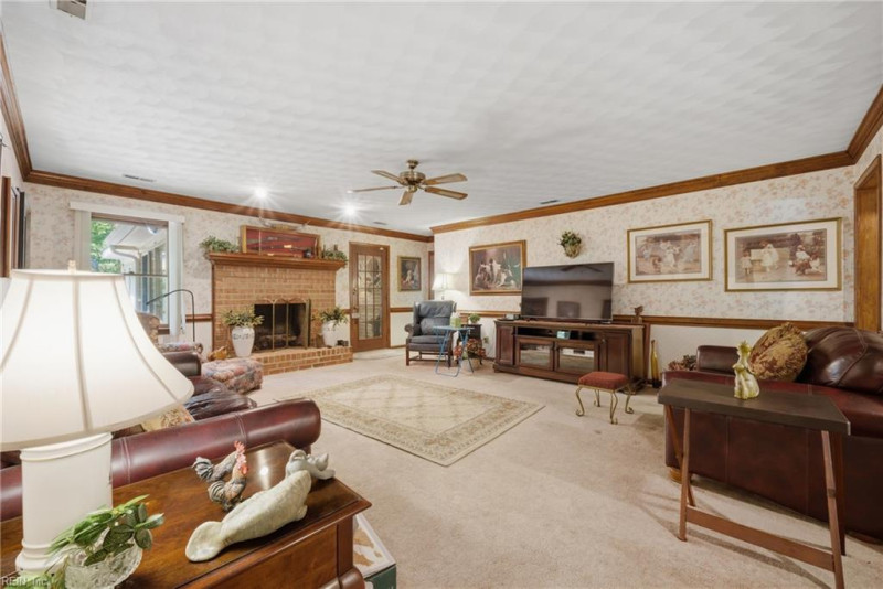 Photo 6 of 27 residential for sale in Chesapeake virginia Photo 6 of 27 residential for sale in Chesapeake virginia