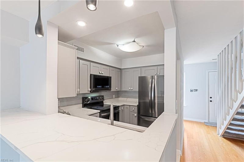 Photo 8 of 36 residential for sale in Norfolk virginia
