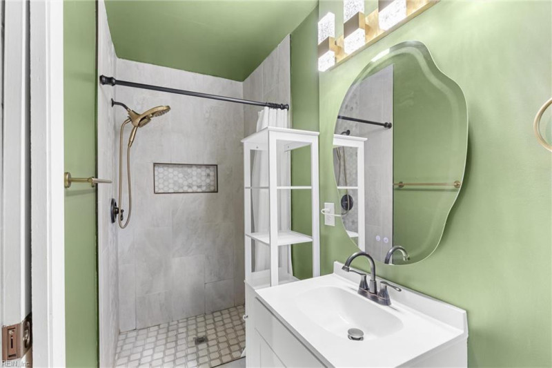 Photo 13 of 24 residential for sale in Norfolk virginia