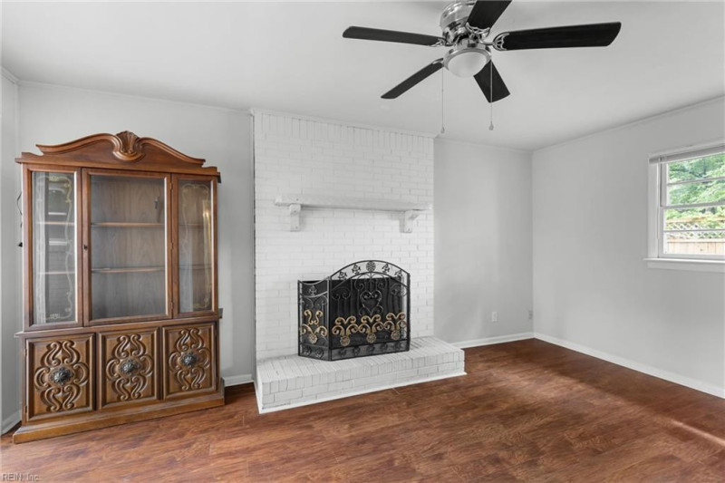Photo 14 of 24 residential for sale in Norfolk virginia