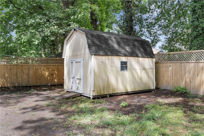 Photo 23 of 24 residential for sale in Norfolk virginia